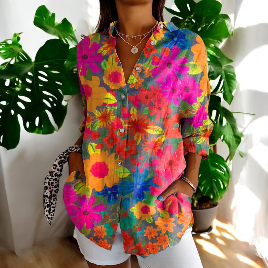 Vintage-Inspired Blouse for Timeless Elegance