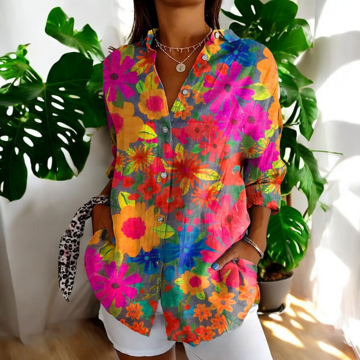Vintage-Inspired Blouse for Timeless Elegance