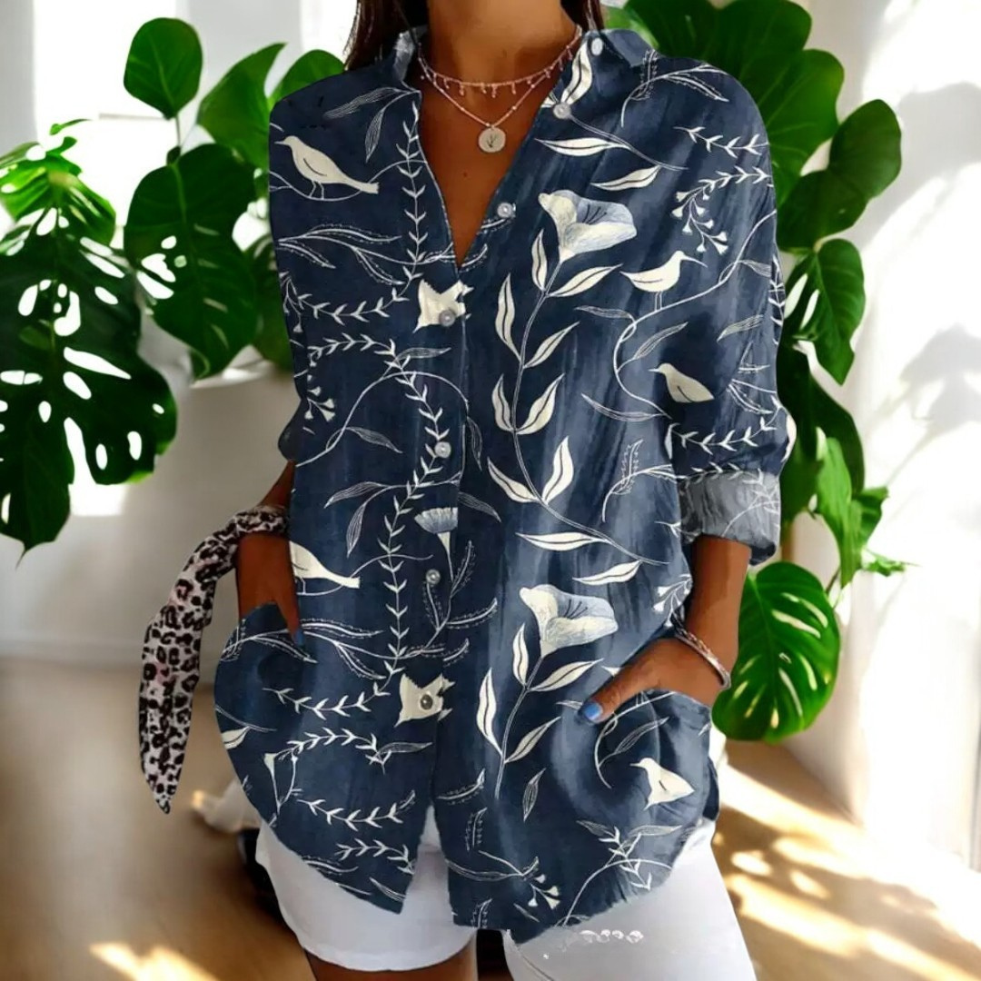 Vintage-Inspired Blouse for Timeless Elegance