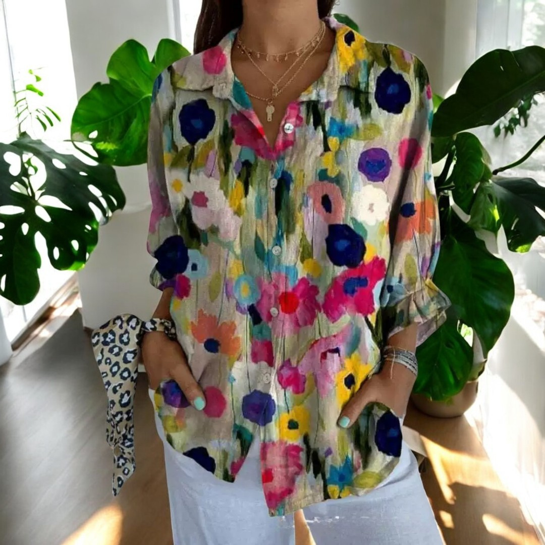 Vintage-Inspired Blouse for Timeless Elegance