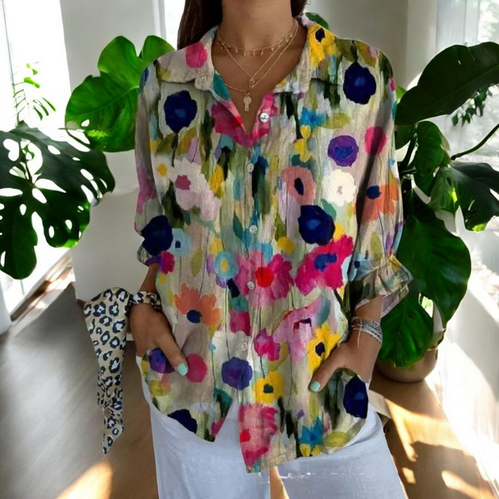 Vintage-Inspired Blouse for Timeless Elegance